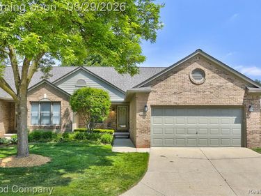 4439 Larkspur Court, Warren, MI 48092