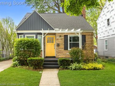 1127 McLean Avenue, Royal Oak, MI 48067
