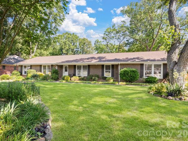 4323 Creemore Drive , Charlotte, NC 28213