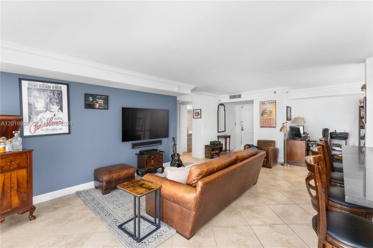 2000 Towerside Ter , Unit 311, Miami, FL 33138 Photo
