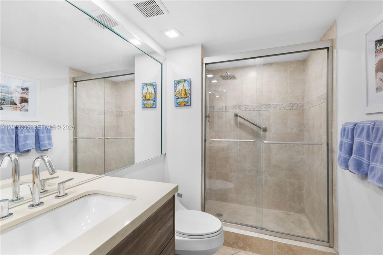 2000 Towerside Ter , Unit 311, Miami, FL 33138 Photo
