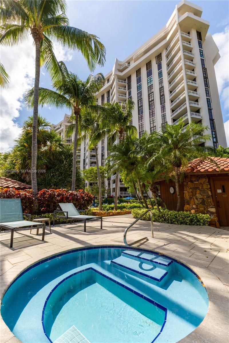 2000 Towerside Ter , Unit 311, Miami, FL 33138 Photo