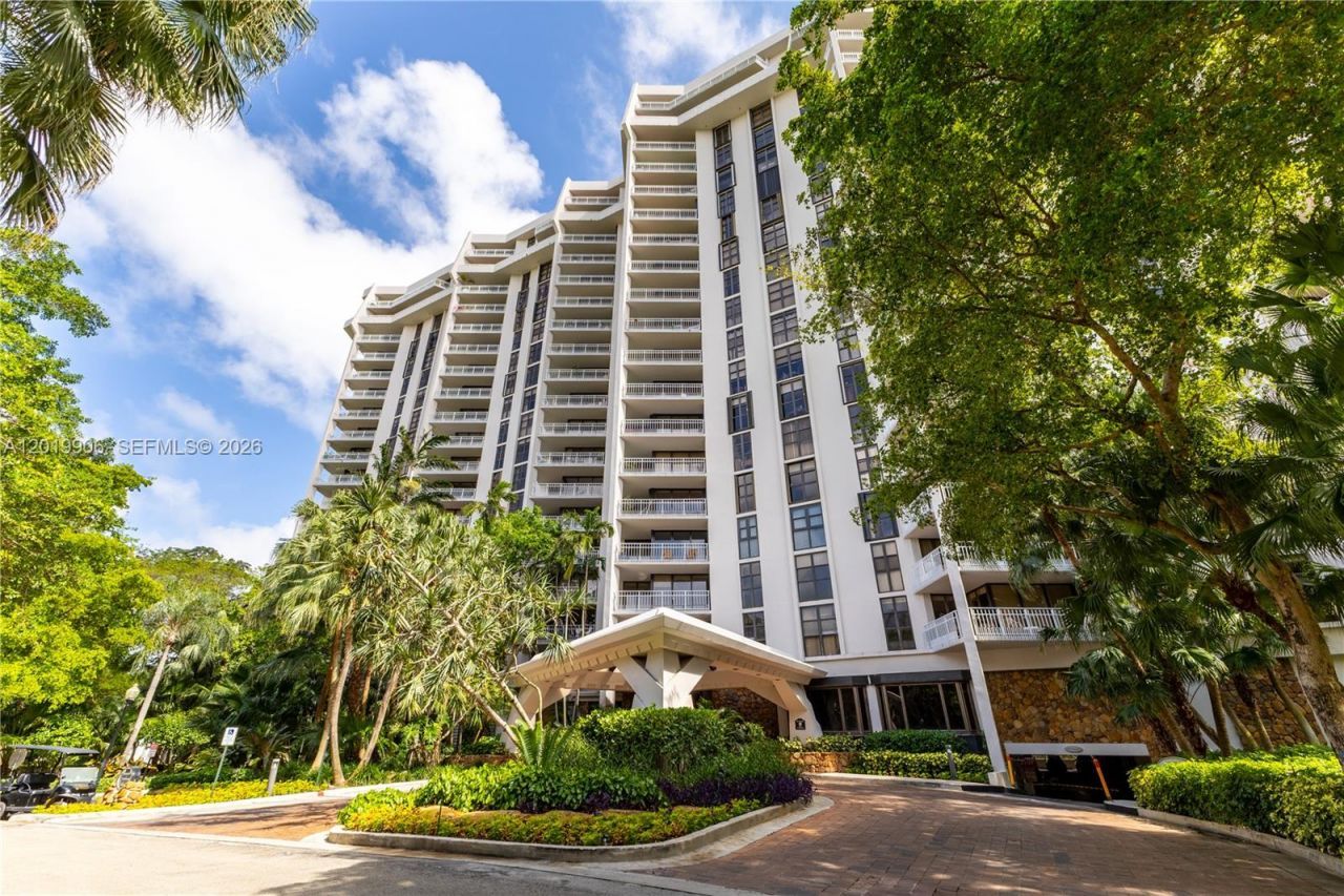 2000 Towerside Ter , Unit 311, Miami, FL 33138 Photo