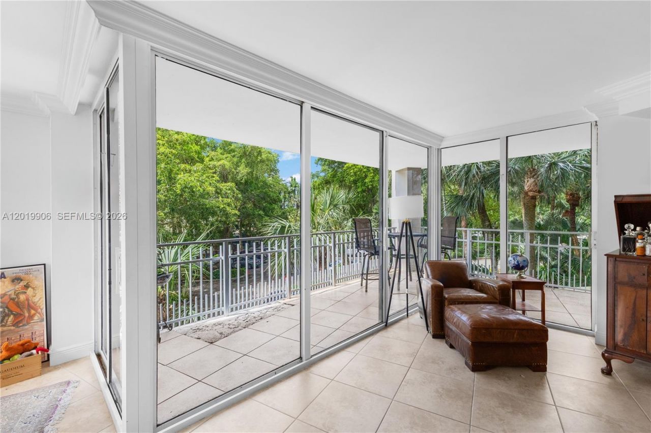 2000 Towerside Ter , Unit 311, Miami, FL 33138 Photo