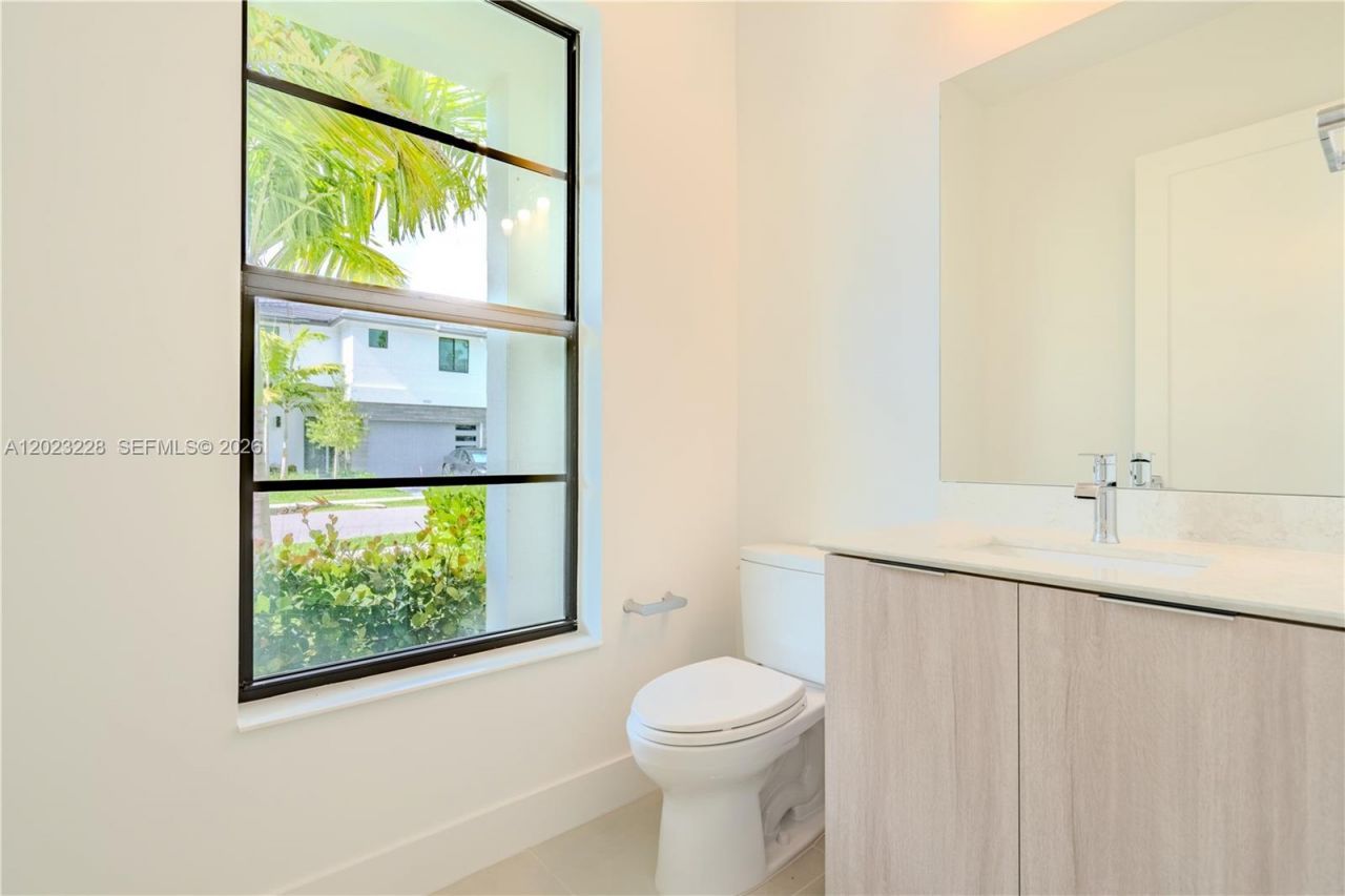 1427 SW 23rd St , Fort Lauderdale, FL 33315 Photo