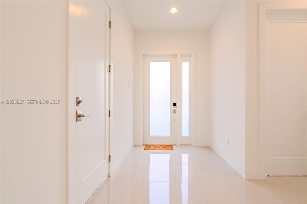 1427 SW 23rd St , Fort Lauderdale, FL 33315 Photo
