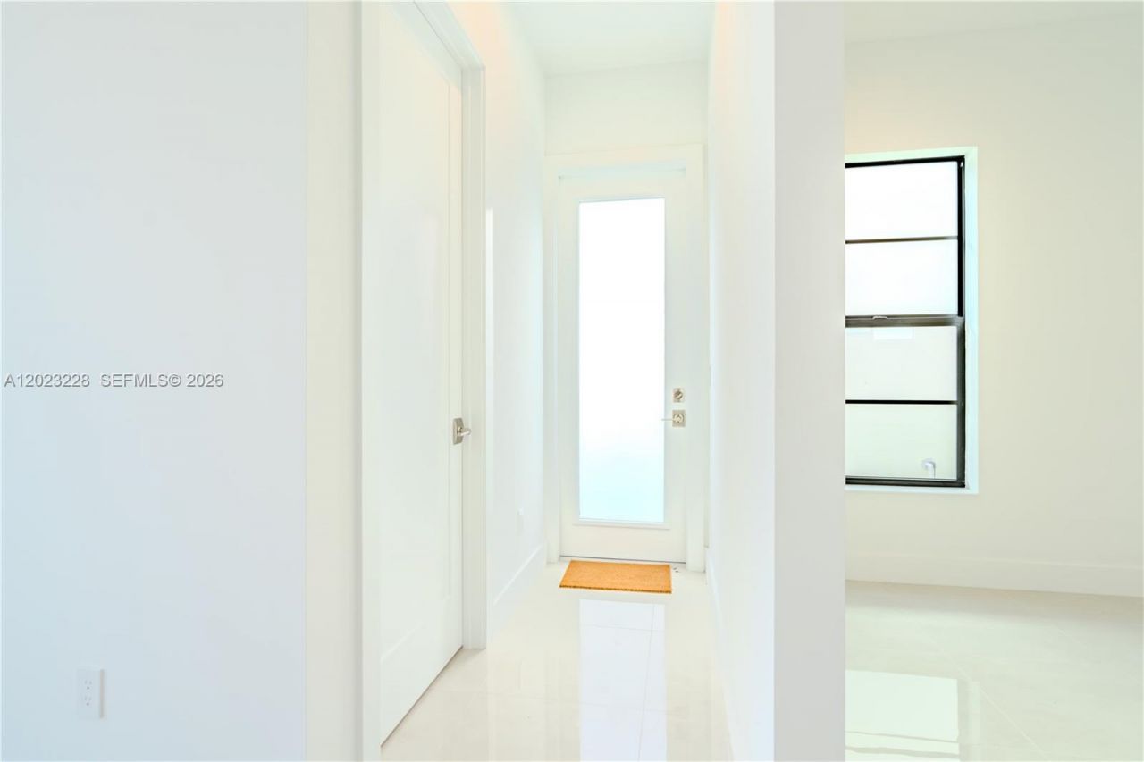 1427 SW 23rd St , Fort Lauderdale, FL 33315 Photo