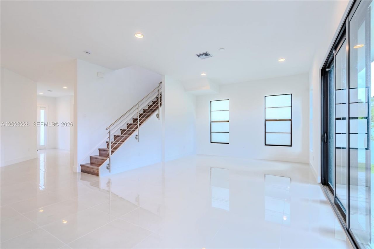 1427 SW 23rd St , Fort Lauderdale, FL 33315 Photo
