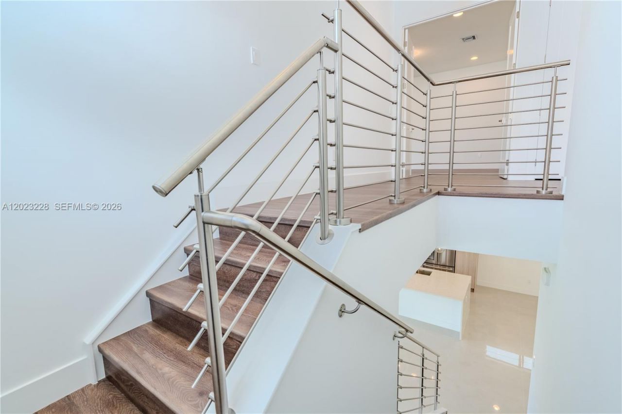 1427 SW 23rd St , Fort Lauderdale, FL 33315 Photo