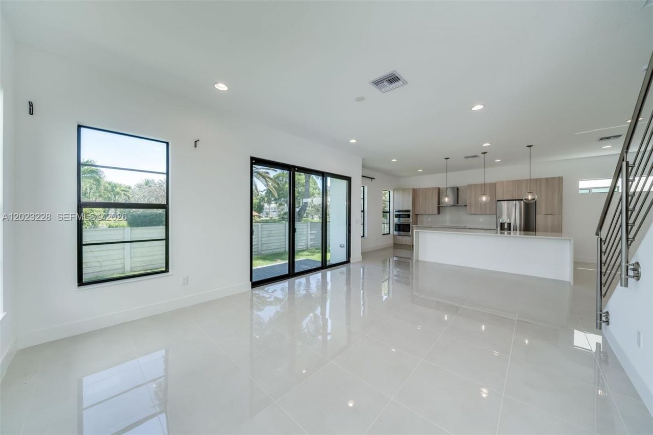 1427 SW 23rd St , Fort Lauderdale, FL 33315 Photo