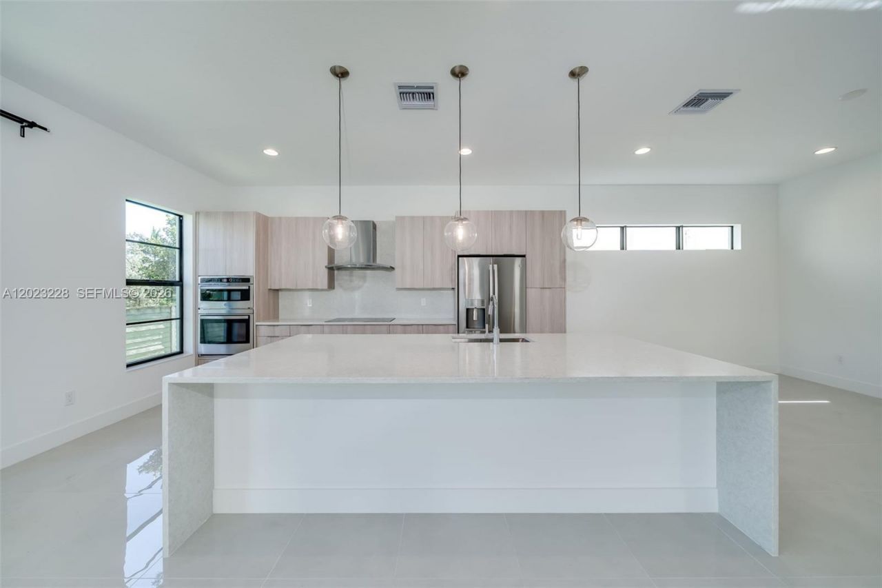 1427 SW 23rd St , Fort Lauderdale, FL 33315 Photo