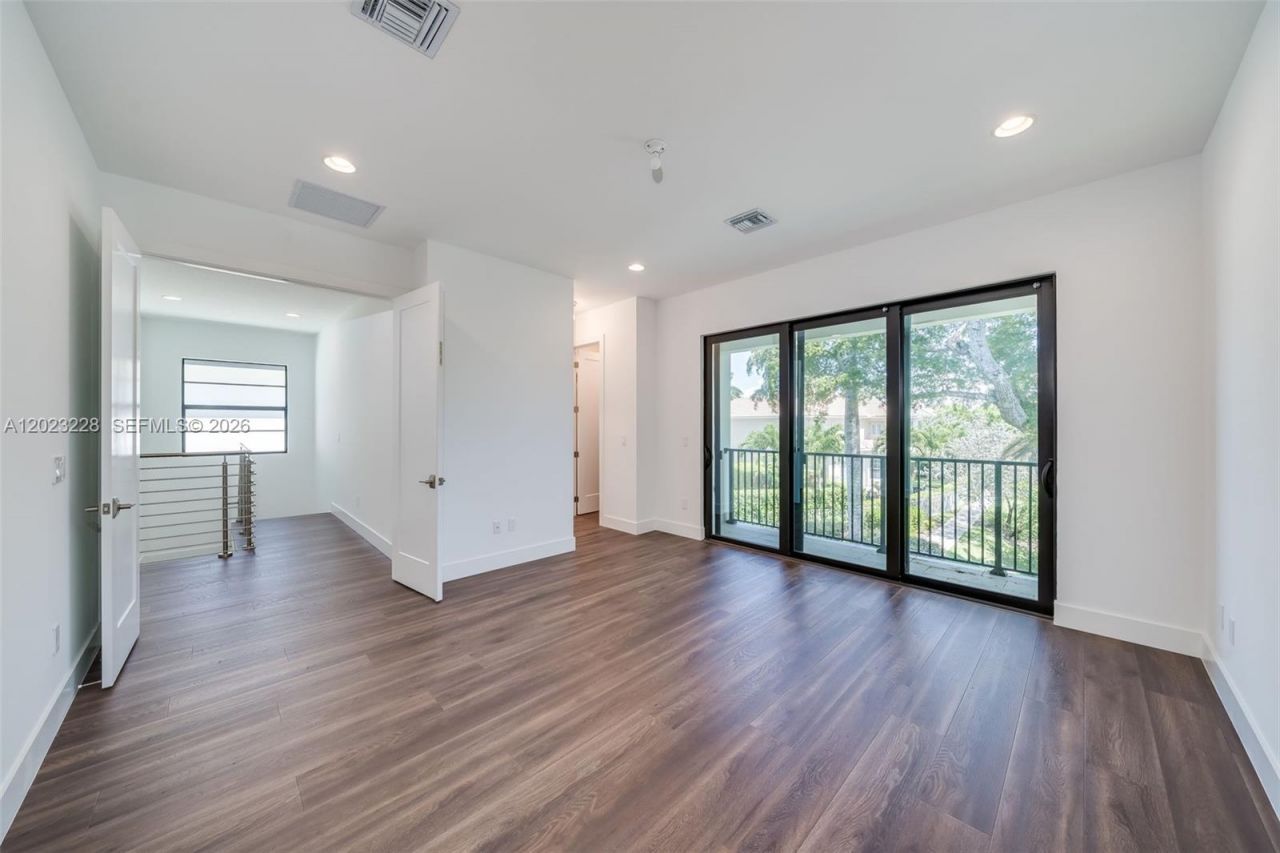 1427 SW 23rd St , Fort Lauderdale, FL 33315 Photo