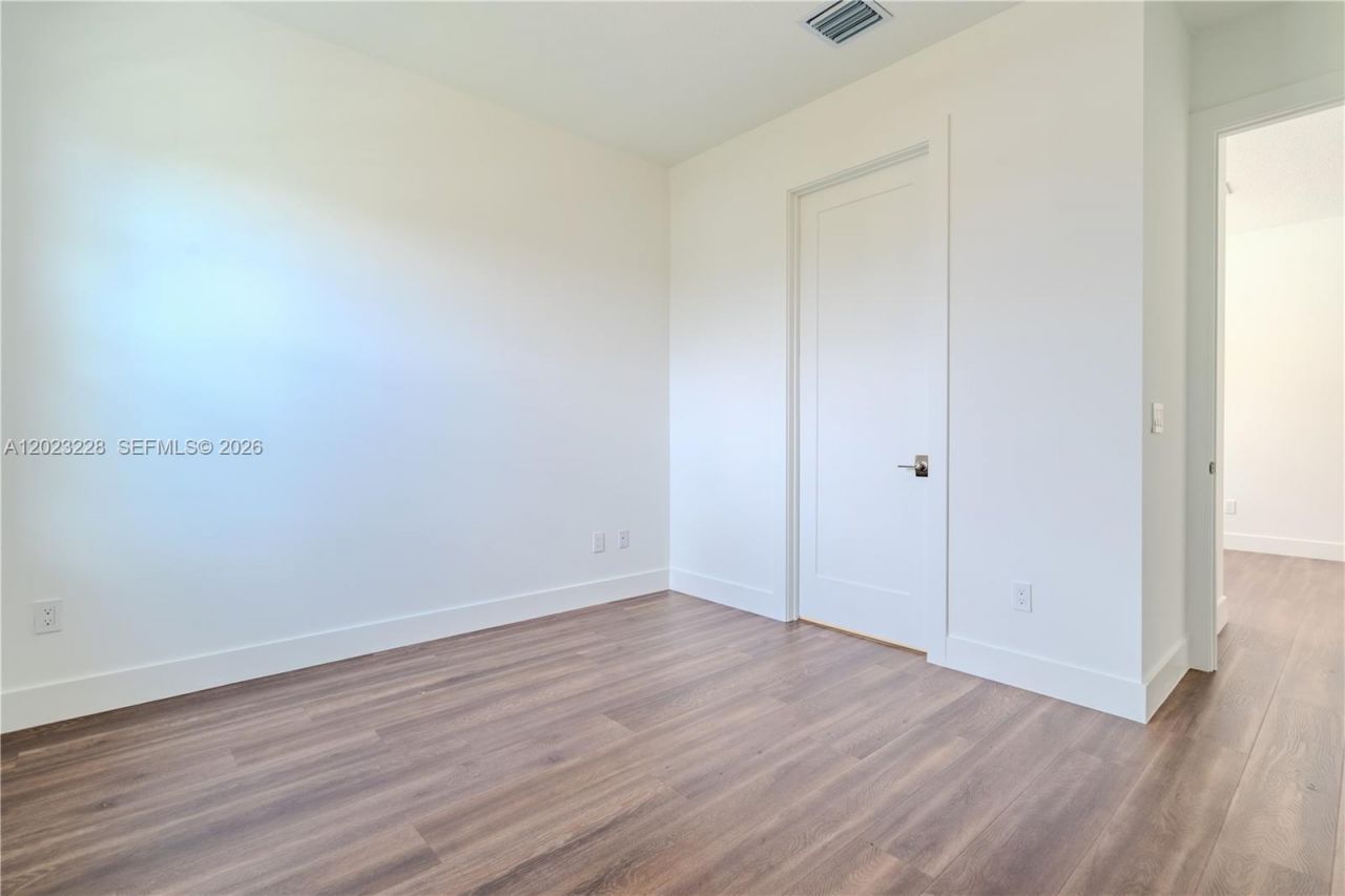1427 SW 23rd St , Fort Lauderdale, FL 33315 Photo