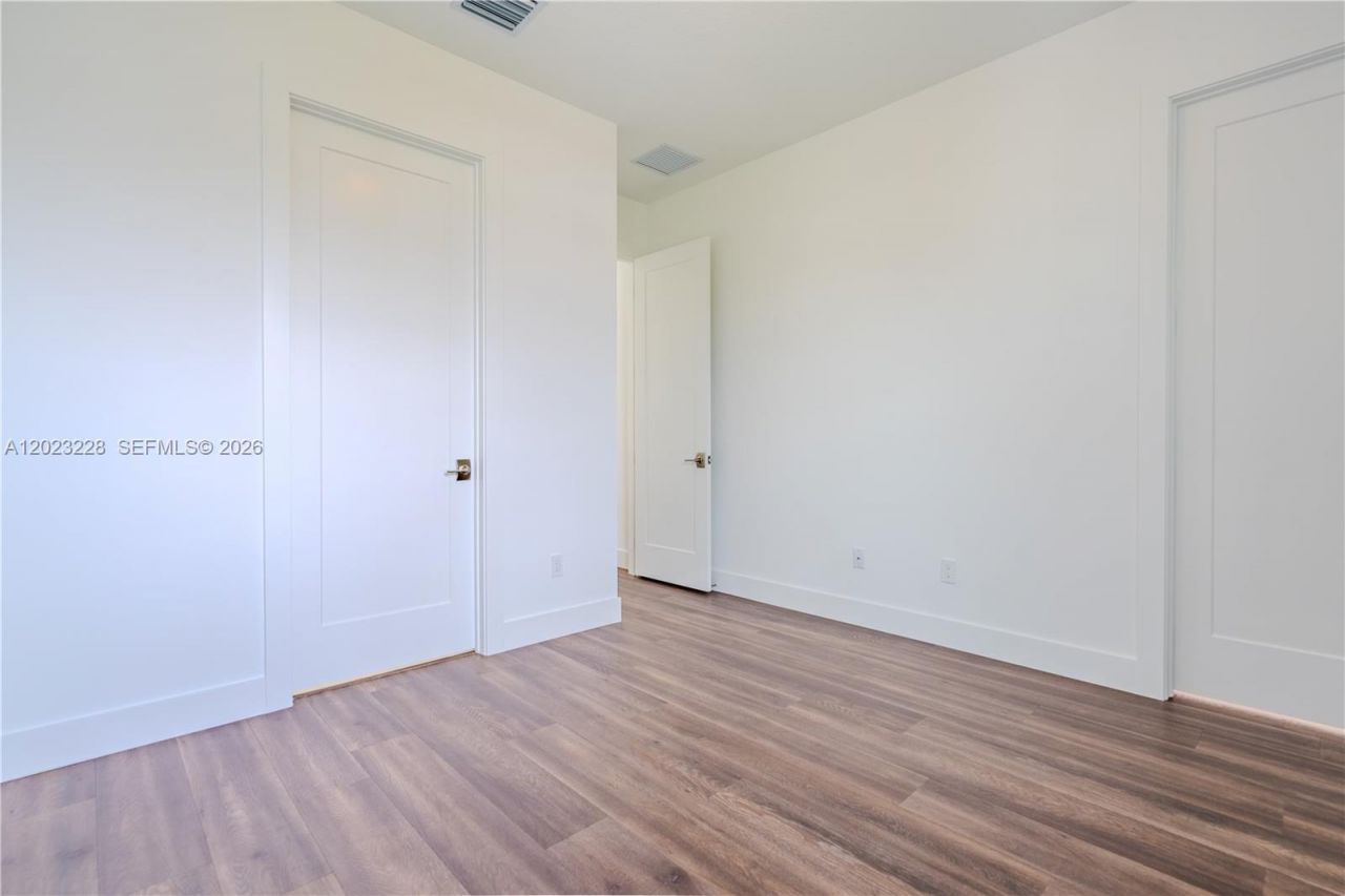 1427 SW 23rd St , Fort Lauderdale, FL 33315 Photo