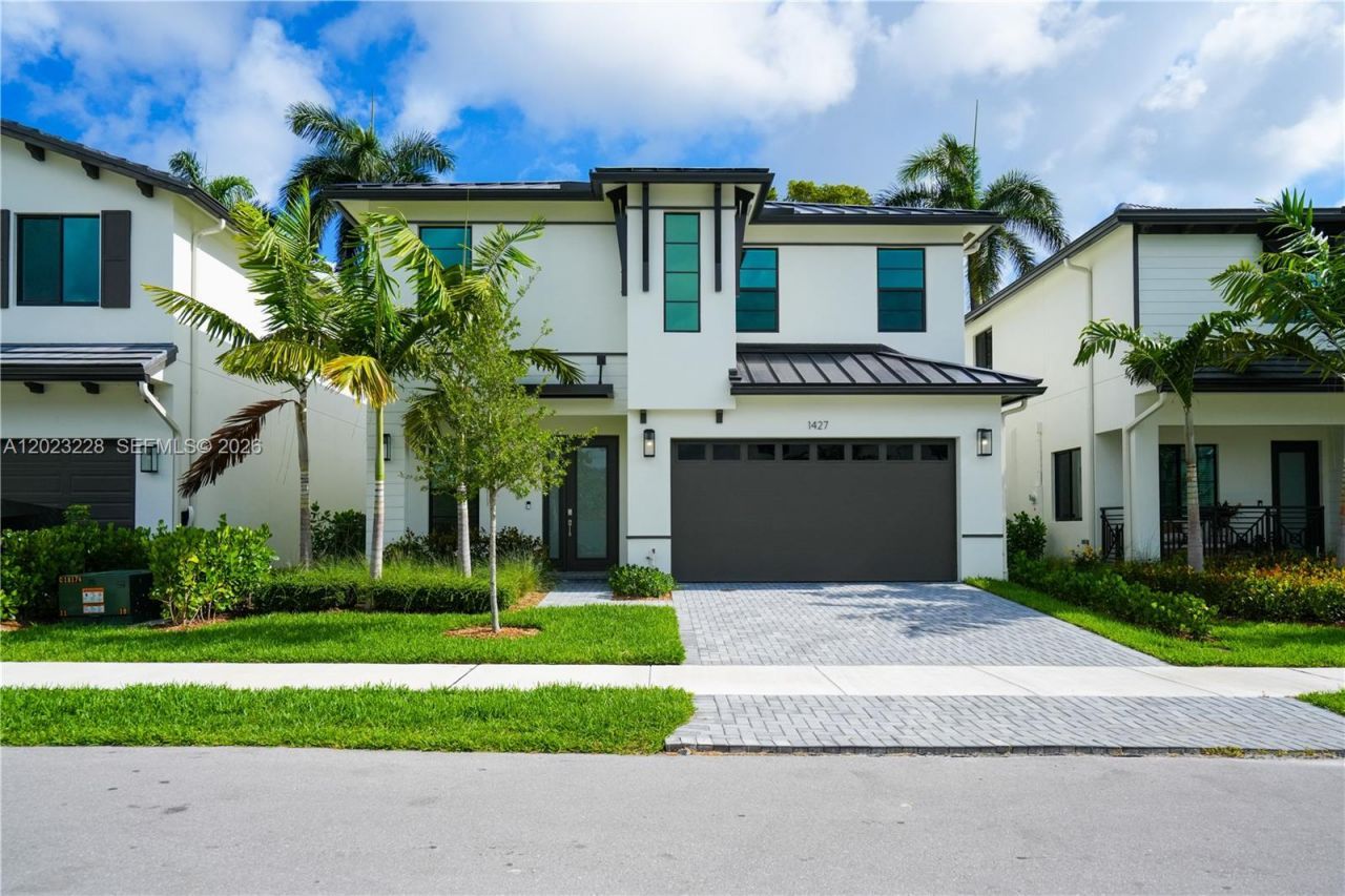 1427 SW 23rd St , Fort Lauderdale, FL 33315 Photo