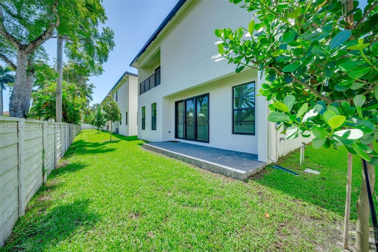 1427 SW 23rd St , Fort Lauderdale, FL 33315 Photo