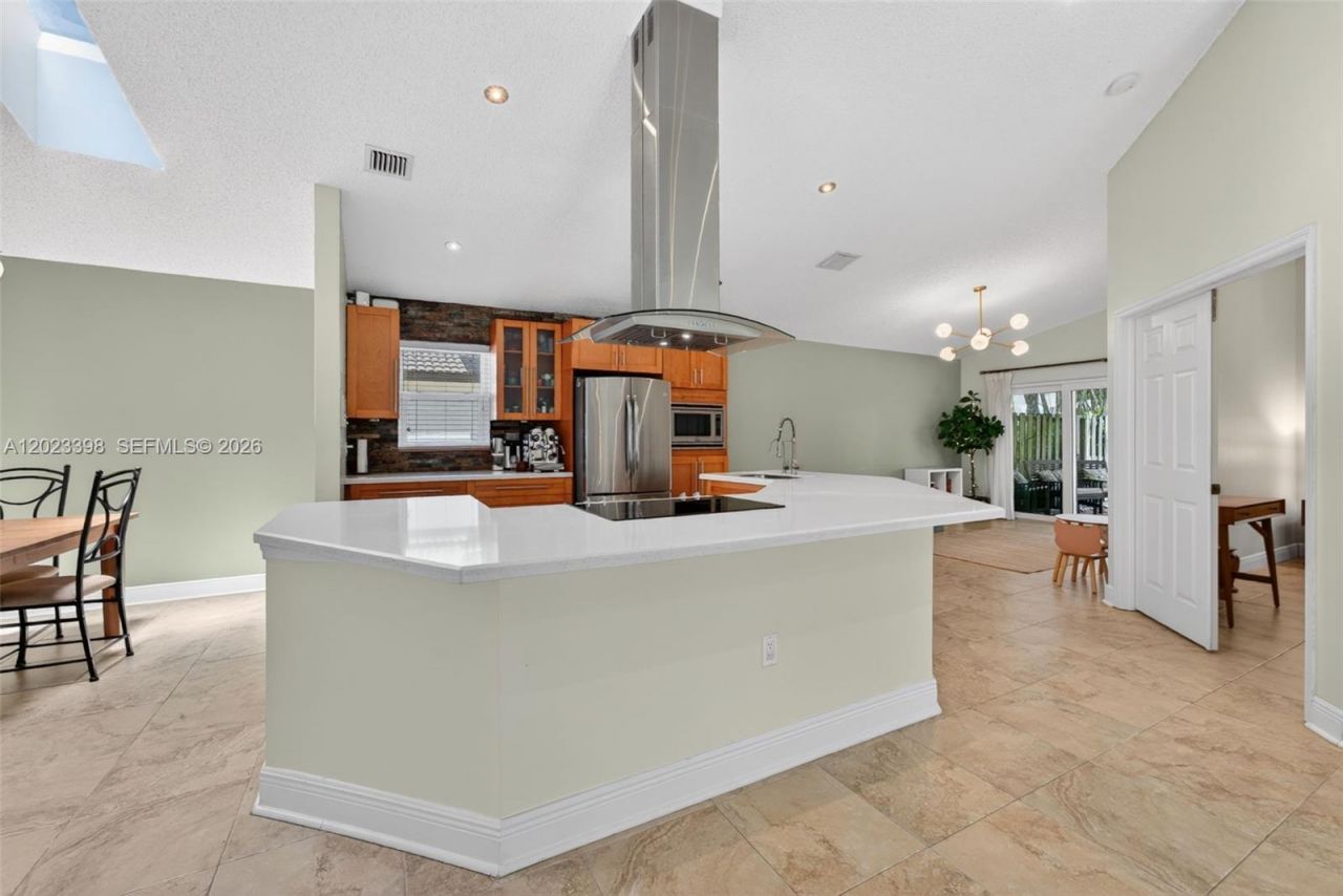 14421 SW 155th Pl, Miami, FL 33196 Photo