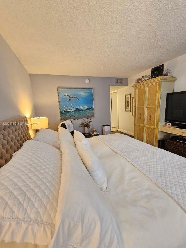18061 Biscayne Blvd, Unit 901, Aventura, FL 33160 Photo