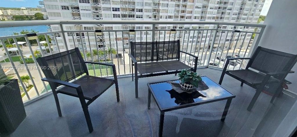 18061 Biscayne Blvd, Unit 901, Aventura, FL 33160 Photo