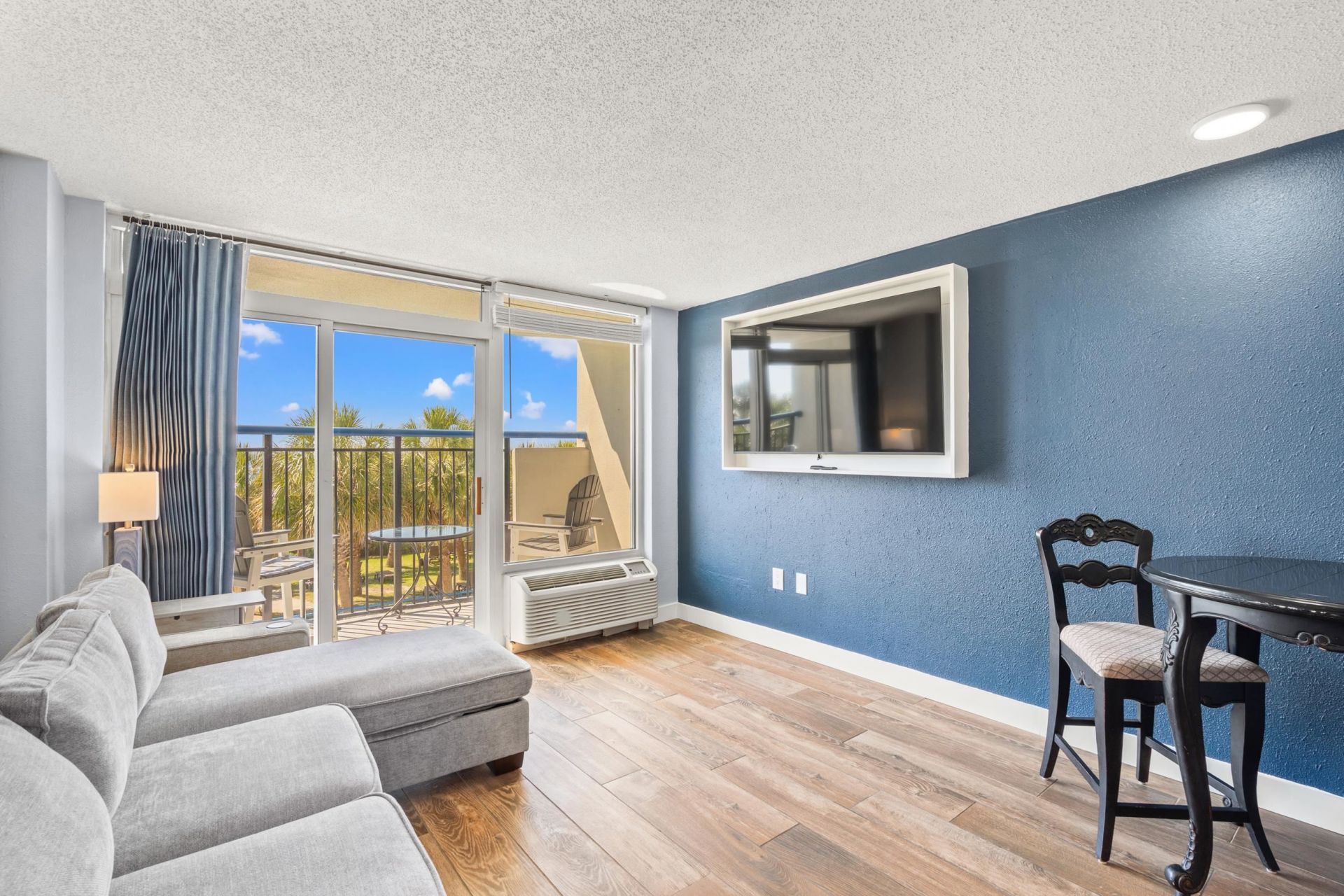 2300 Ocean Blvd. N  Photo 11