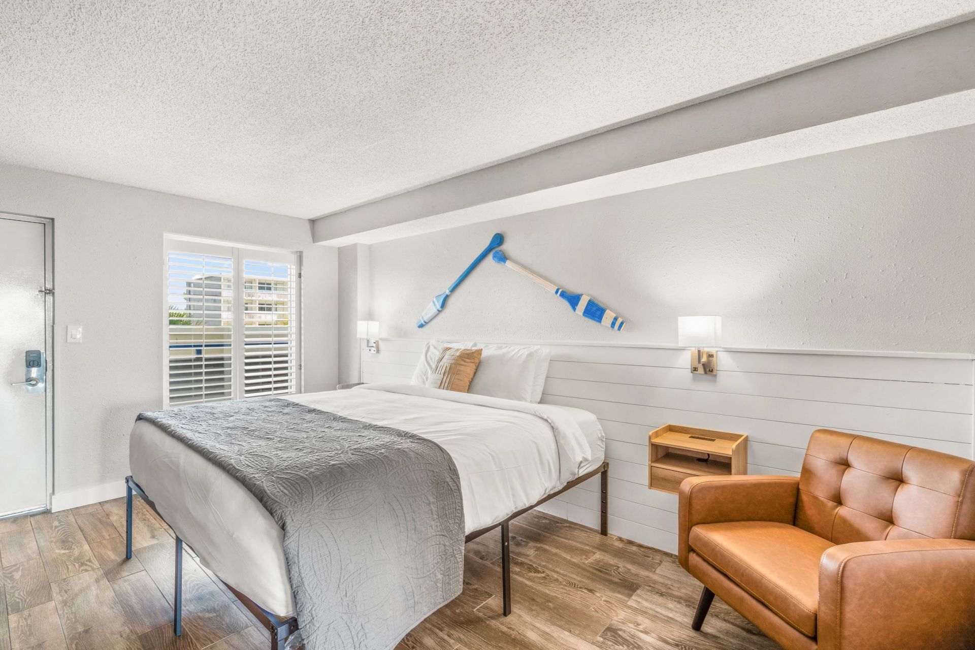 2300 Ocean Blvd. N  Photo 4