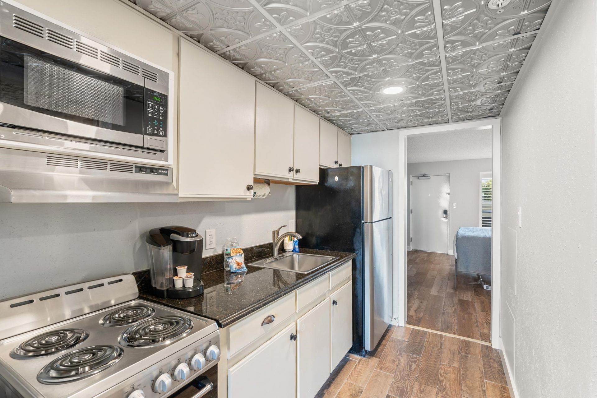 2300 Ocean Blvd. N  Photo 7