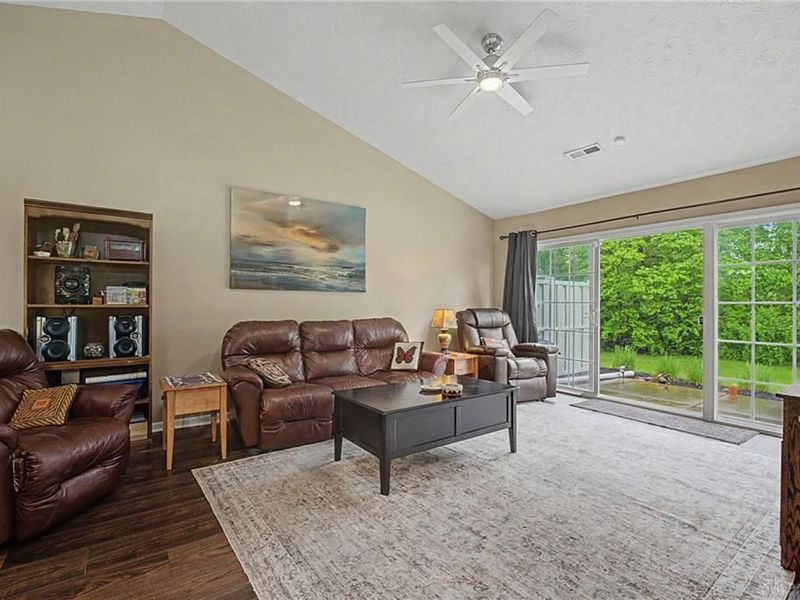 5005 Twin Lakes Circle, Englewood, OH 45315 Photo 14
