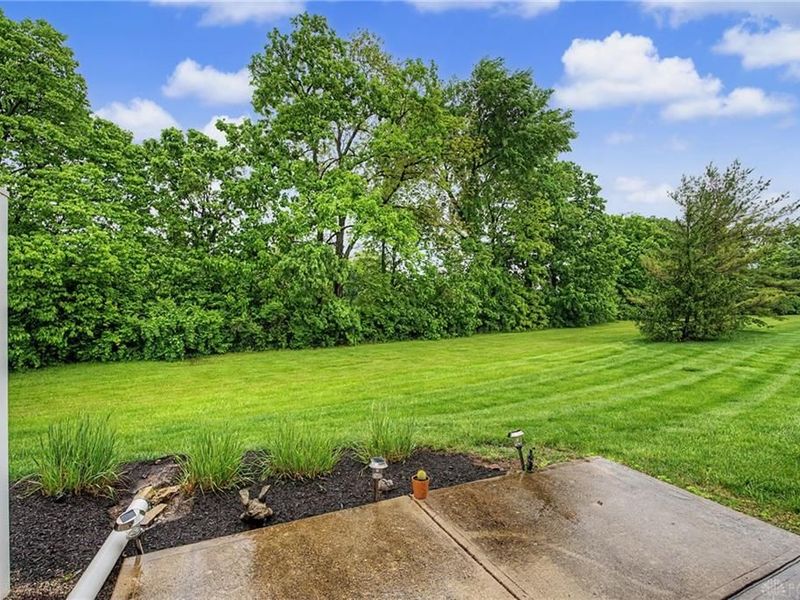 5005 Twin Lakes Circle, Englewood, OH 45315 Photo 25