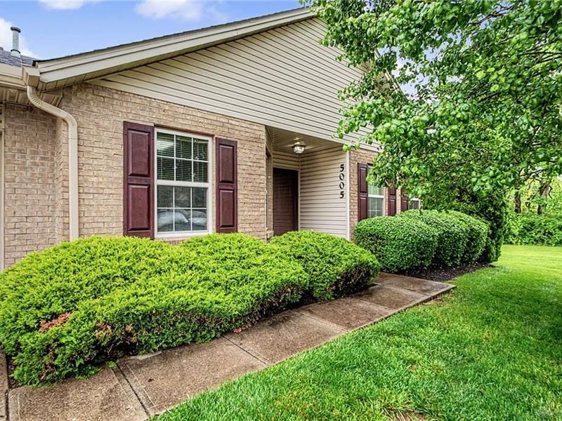 5005 Twin Lakes Circle, Englewood, OH 45315 Photo 4