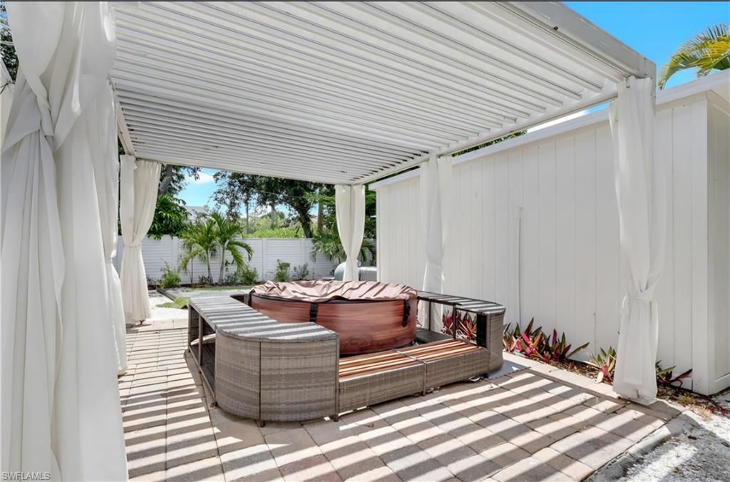 862 95th Ave N, Naples, FL 34108 Photo