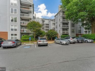 3175 SUMMIT SQUARE DRIVE, Unit 5-C2, OAKTON, VA 22124