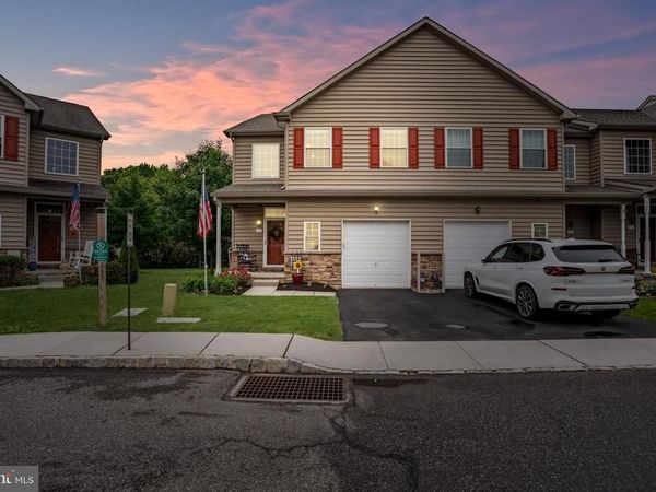 124 NICOLES WAY, MORRISVILLE, PA 19067