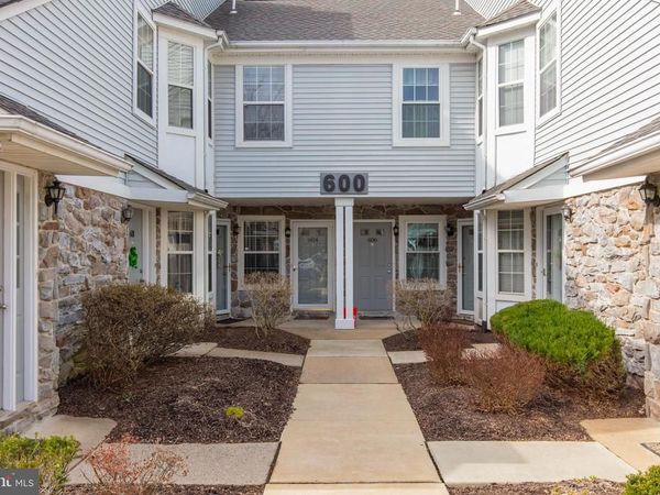 604 MEWS DRIVE, SELLERSVILLE, PA 18960
