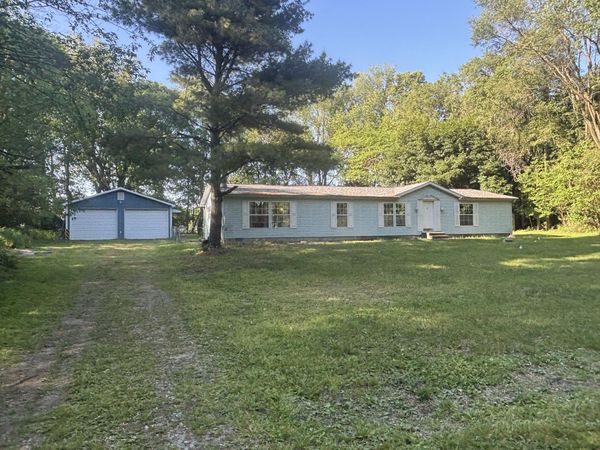 27134 Deerfield Lane, Edwardsburg, MI 49112