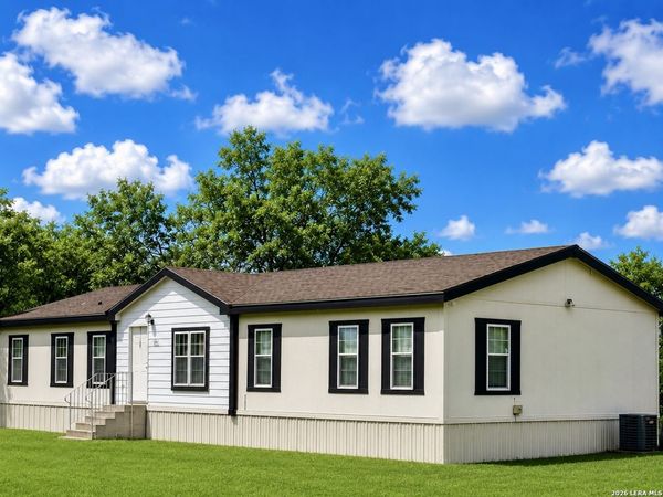 202 S 10TH ST, Christine, TX 78012
