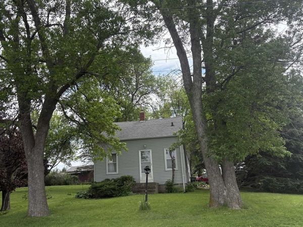 2304 Lawler Street, Emmetsburg, IA 50536