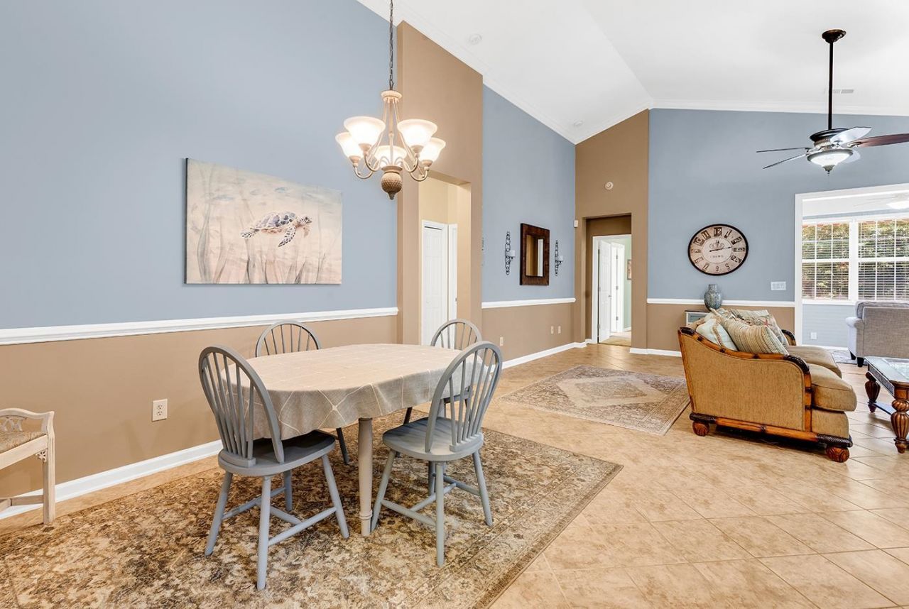 862 Laquinta Loop Photo 10