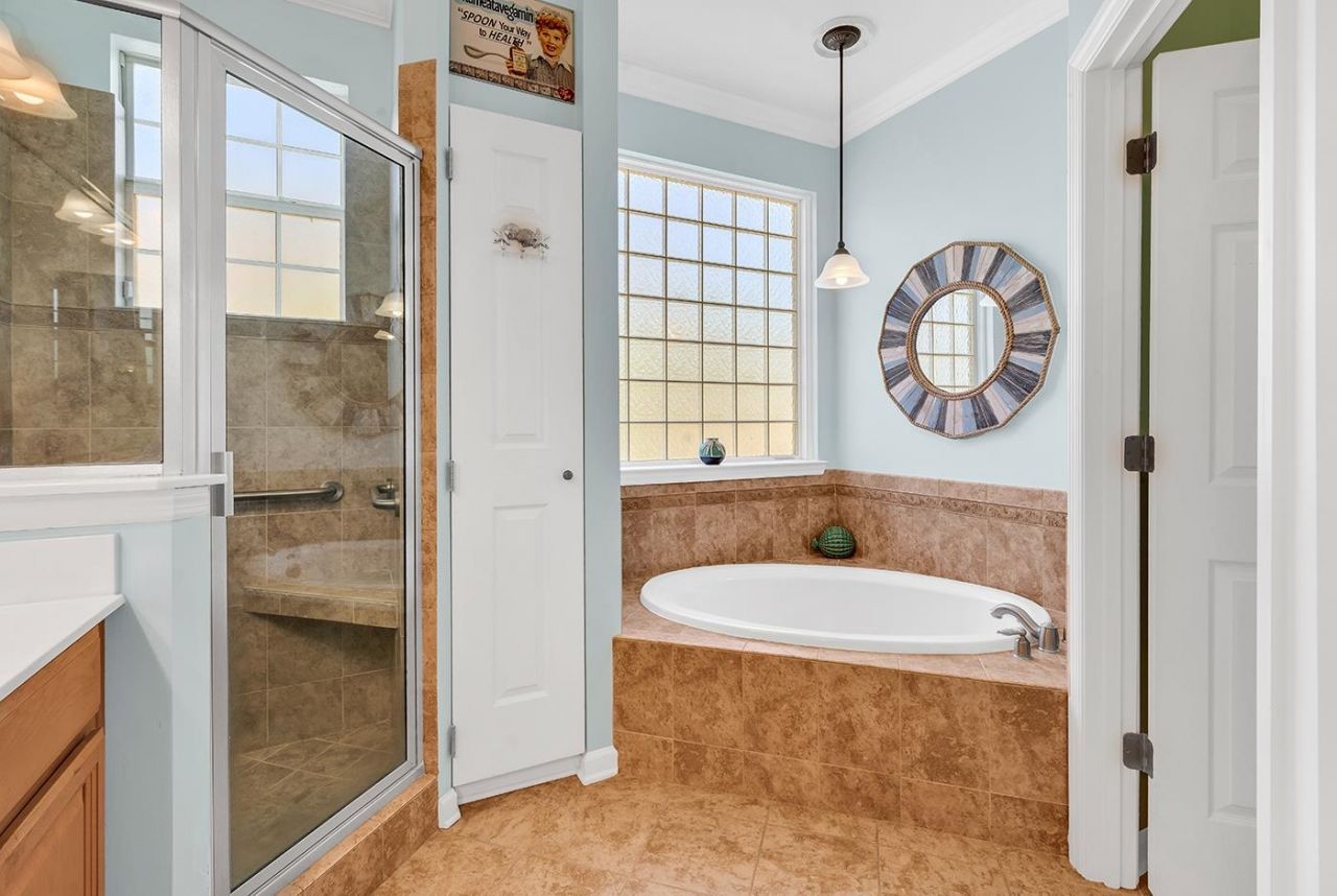 862 Laquinta Loop Photo 18