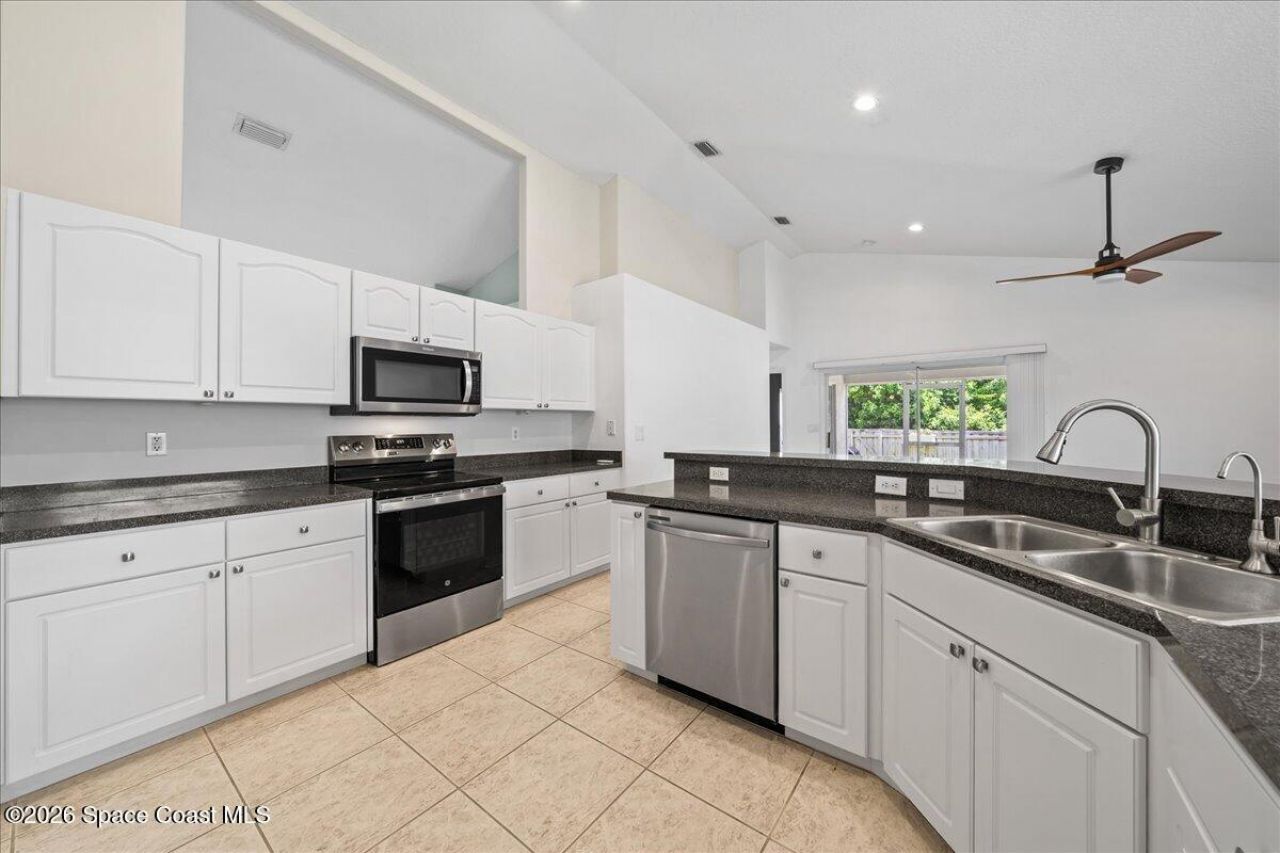 3350 Deer Lakes Drive, Melbourne, FL 32940 Photo