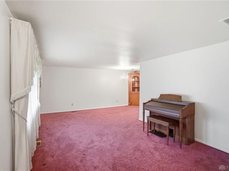 1801 Wilshire Drive, Piqua, OH 45356 Photo 4