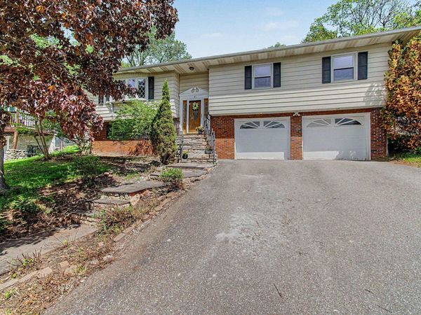 45 Orchard Terrace, Winooski, VT 05404