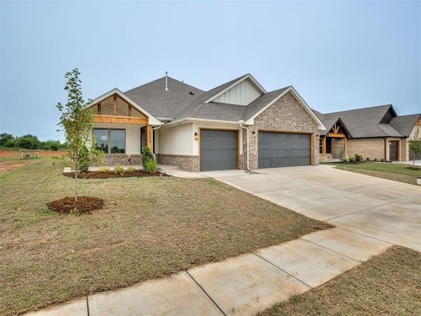 10329 SW 50th Street, Mustang, OK 73064