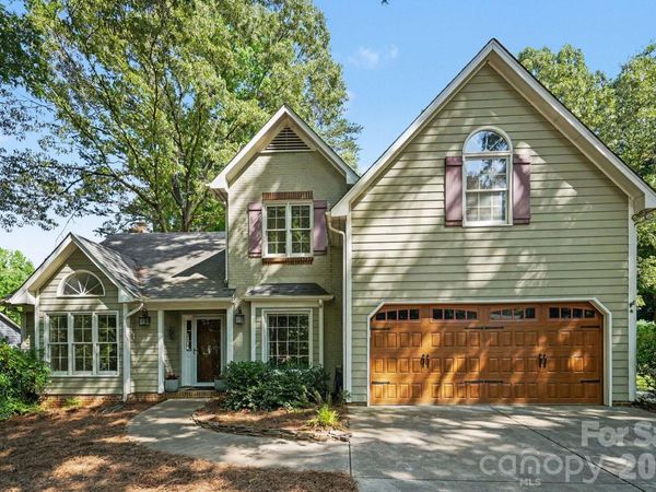 3032 Oakcroft Drive, Matthews, NC 28105