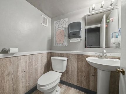 160-164 Main St., Jackson, CA 95642 Photo