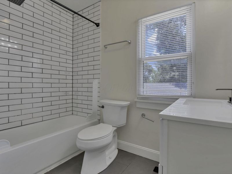 829-831 Studer Avenue , Columbus, OH 43206 Photo 28