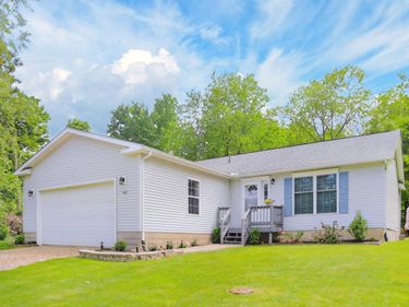 453 Greenlawn Drive, Howard, OH 43028