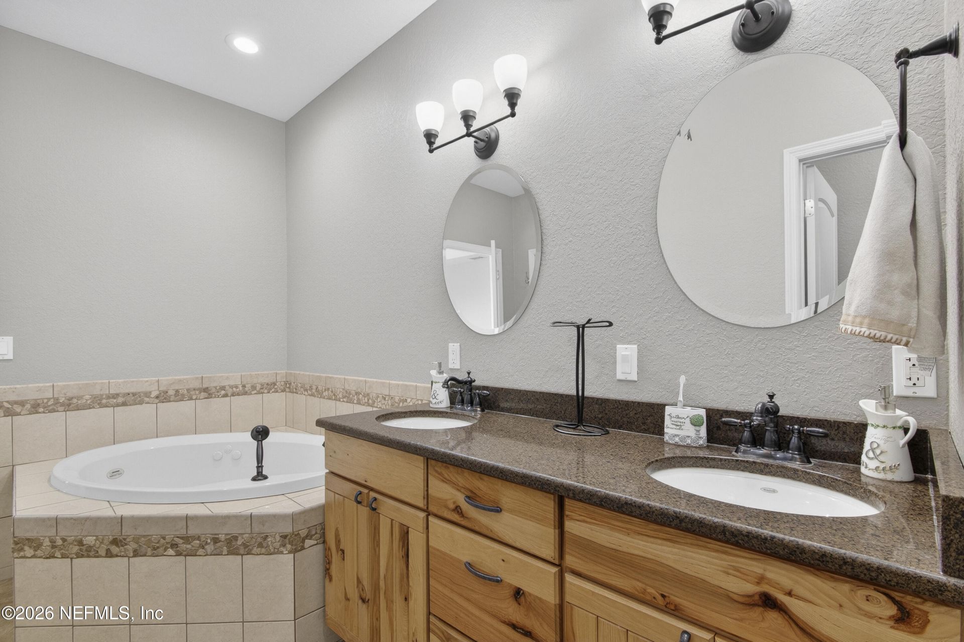 241 SW Gardner Terrace, Lake City, FL 32024 Photo