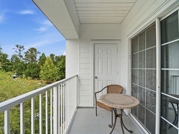 5006 Key Lime Drive, Unit 307, Jacksonville, FL 32256