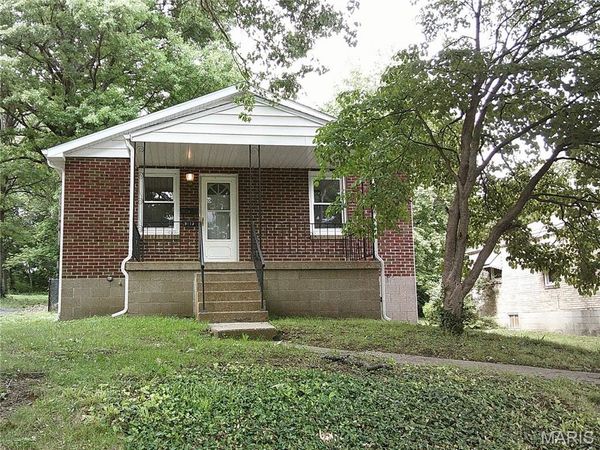 9113 Palmer Avenue , Overland, MO 63114