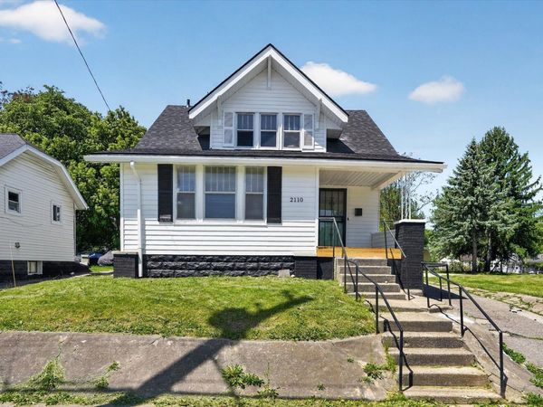 2110 S Grand Traverse Street, Flint, MI 48503